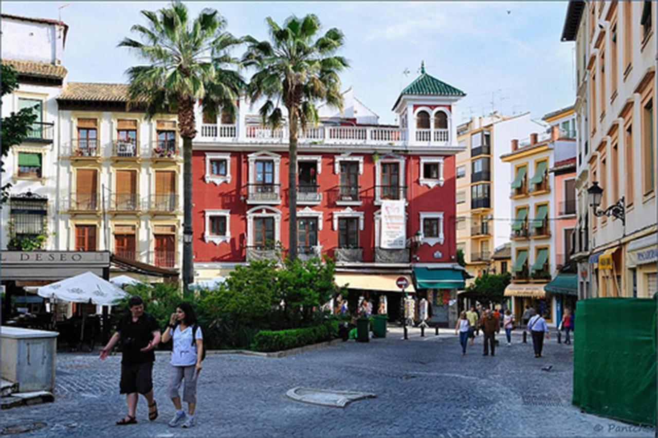 Amplio Y Centrico, Recien Reformado, Calefaccion Central, Jardines, Supermercados, Cafeterias Y Todos Los Servicios En El Corazon De La Ciudad Granada Buitenkant foto